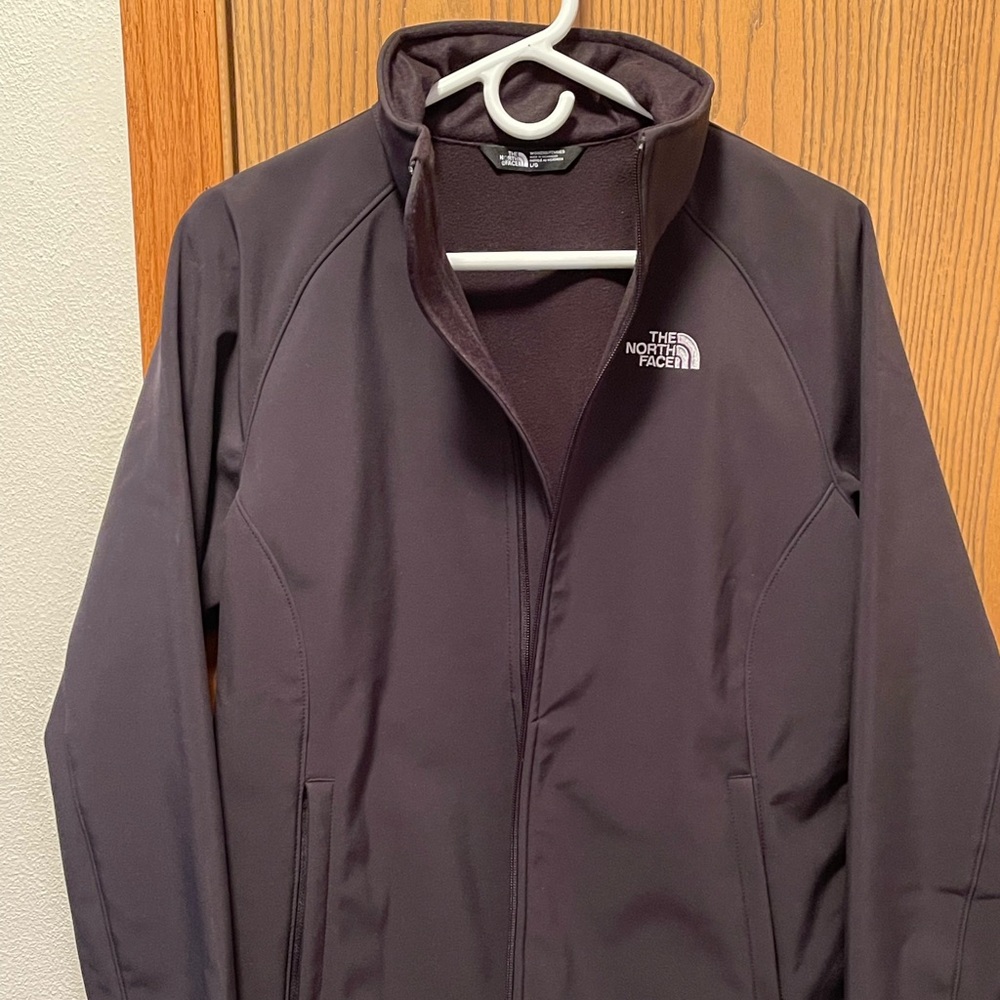 The North Face Ironton jacket NWT